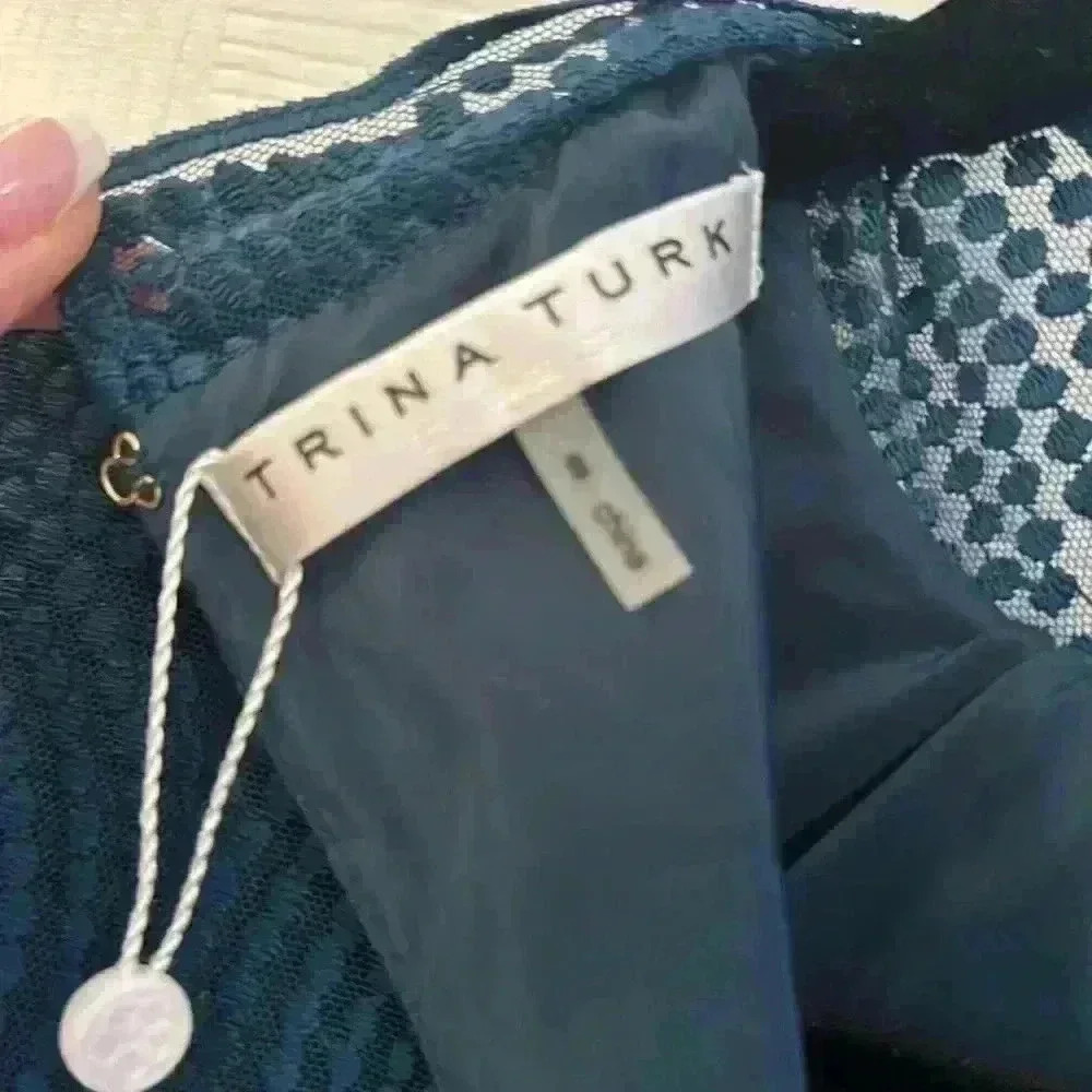 NWT - Trina Turk PALM COLONY DRESS Green Size 8 - Picture 8 of 8